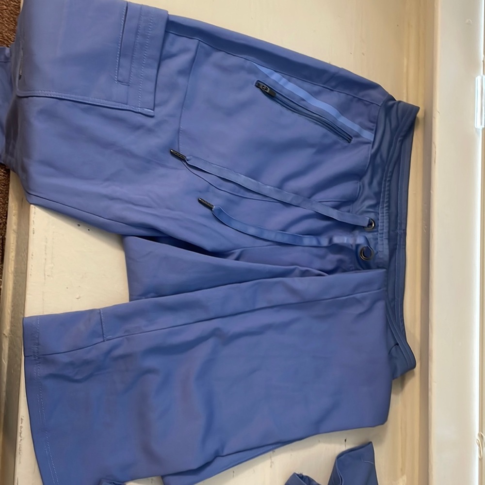 Greys anatomy impact Cecil blue scrubs